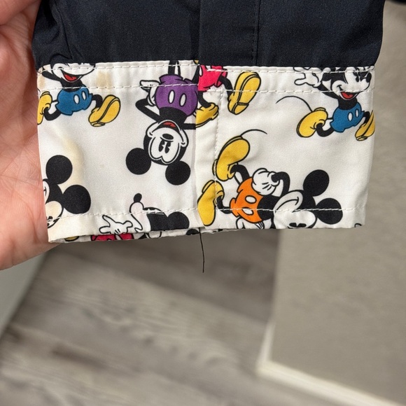 Disney Windbreaker - Picture 6 of 9